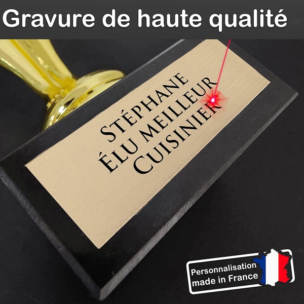 Trophée statuette dorée personnalisée