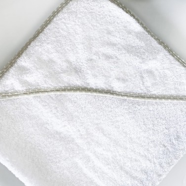 Sortie de bain blanche brodée