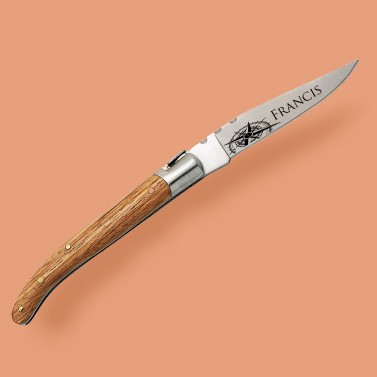 Couteau manche en frêne avec un prénom