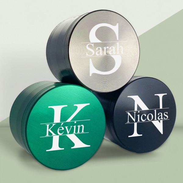 Grinder simple personnalisable - Modèle Majuscule