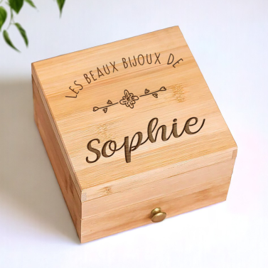 Boite à bijoux en bois prénom personnalisée
