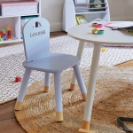 Chaise enfant grise à personnaliser