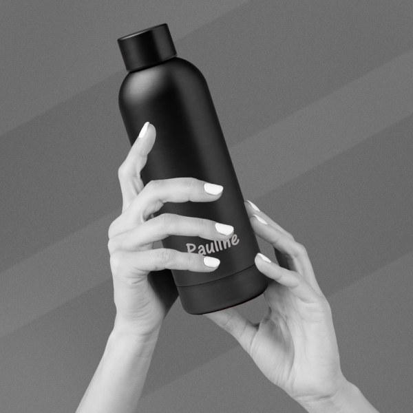 Gourde personnalisée noir prénom horizontal