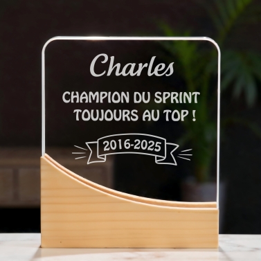 Trophée en verre personnalisable - Modèle carré base bambou - Texte