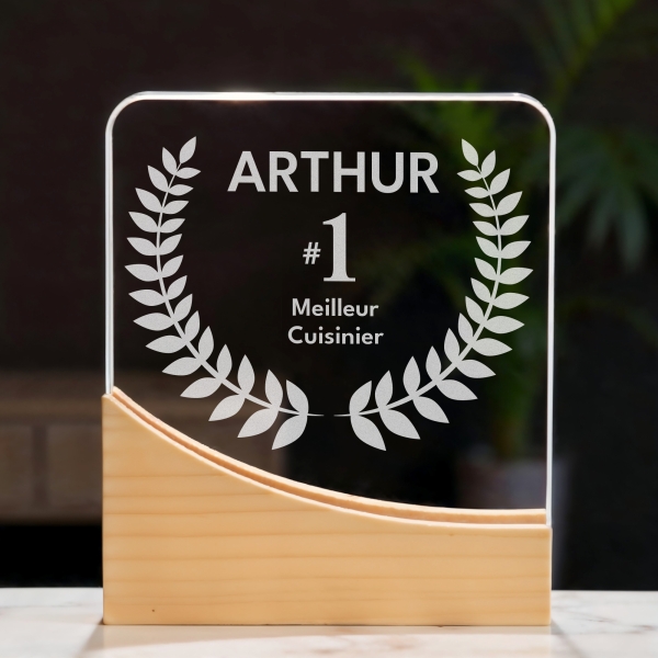 Trophée en verre personnalisable - Modèle carré base bambou - Top 1