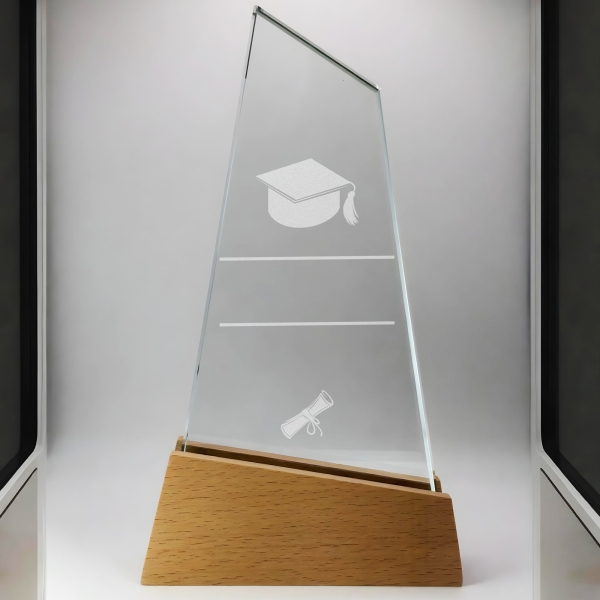 Trophée en verre personnalisable - Modèle triangle base bambou - Diplôme