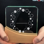 Trophée en verre personnalisable - Modèle carré base bambou - Entreprise