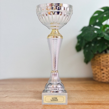 Coupe argentée et dorée personnalisable avec votre logo