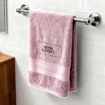 Serviette de bain rose personnalisée avec votre logo - 450gr/m²
