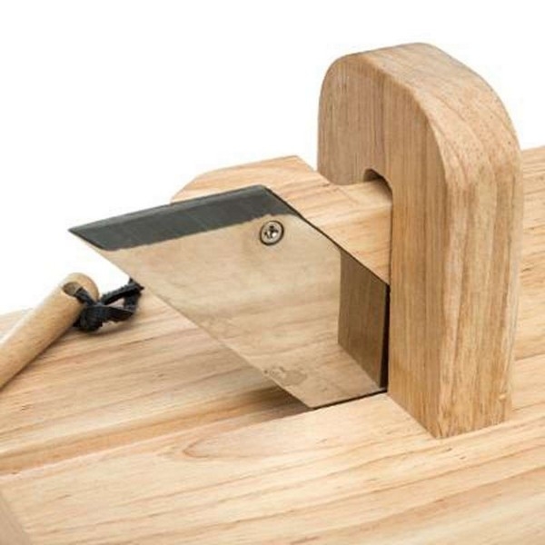 Guillotine à saucisson gravée